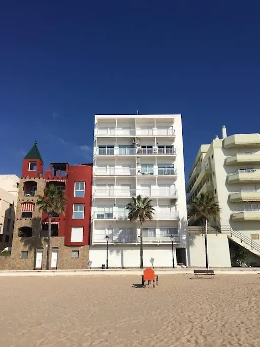 Apartamento Primera Linea De Playa Rota